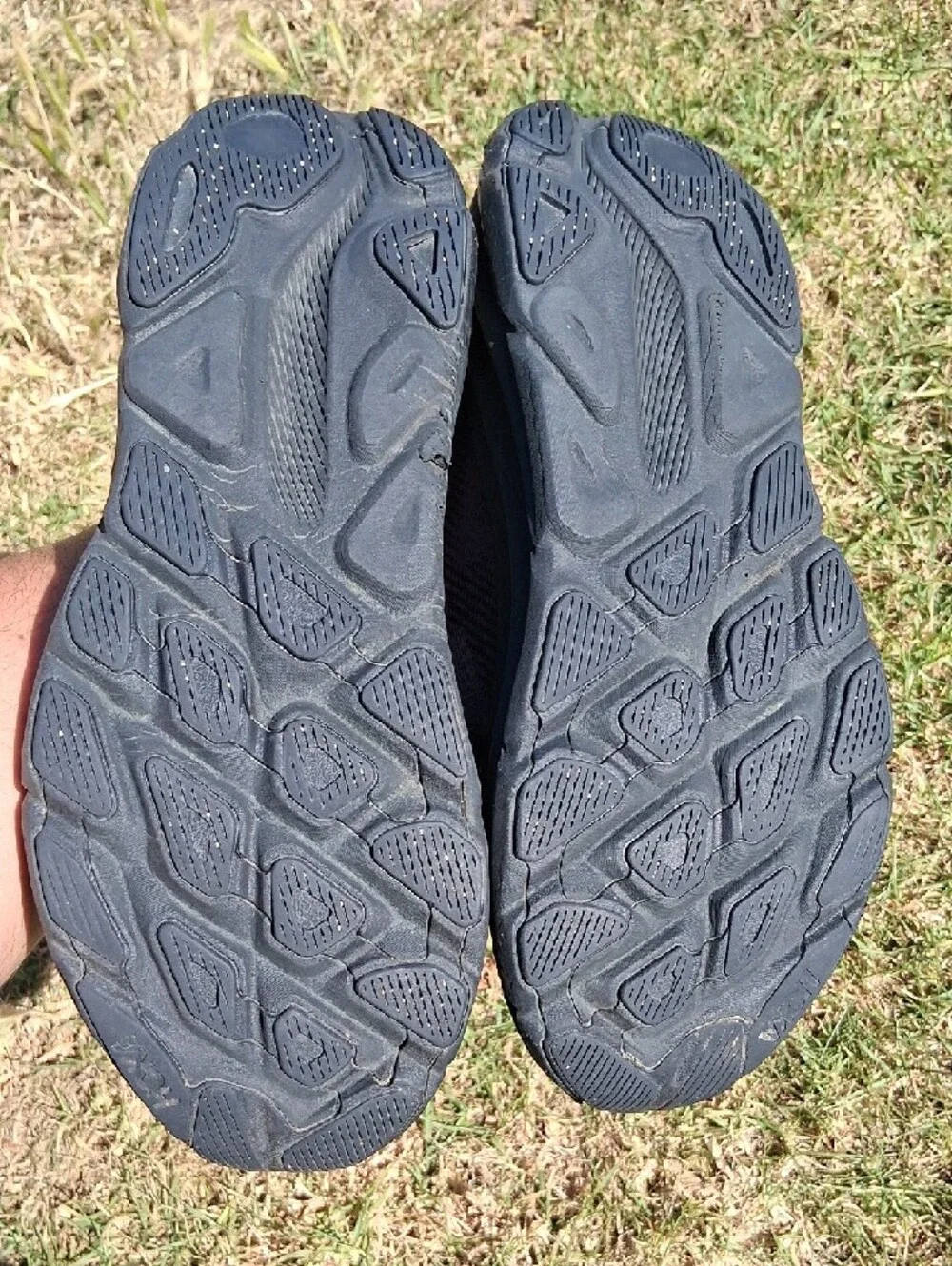 Hoka Clifton 9 Men's Black/Grey Athletic Running Shoes - Picture 12 of 13